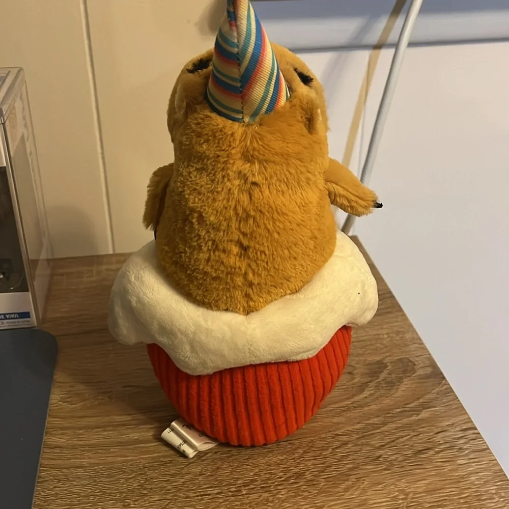 Hallmark Sassy Plush Talking Birthday Hamster. PG-13 - Picture 3 of 4